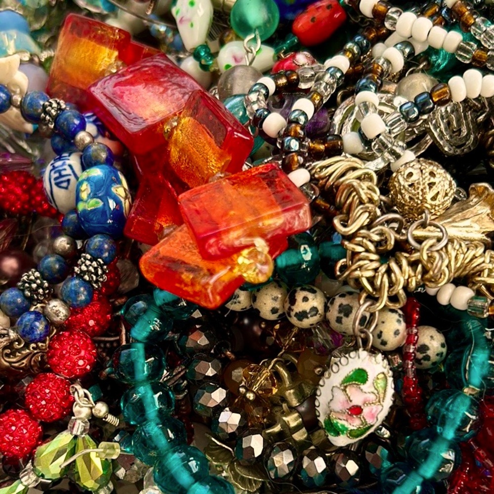 NYE Window Charm Show!